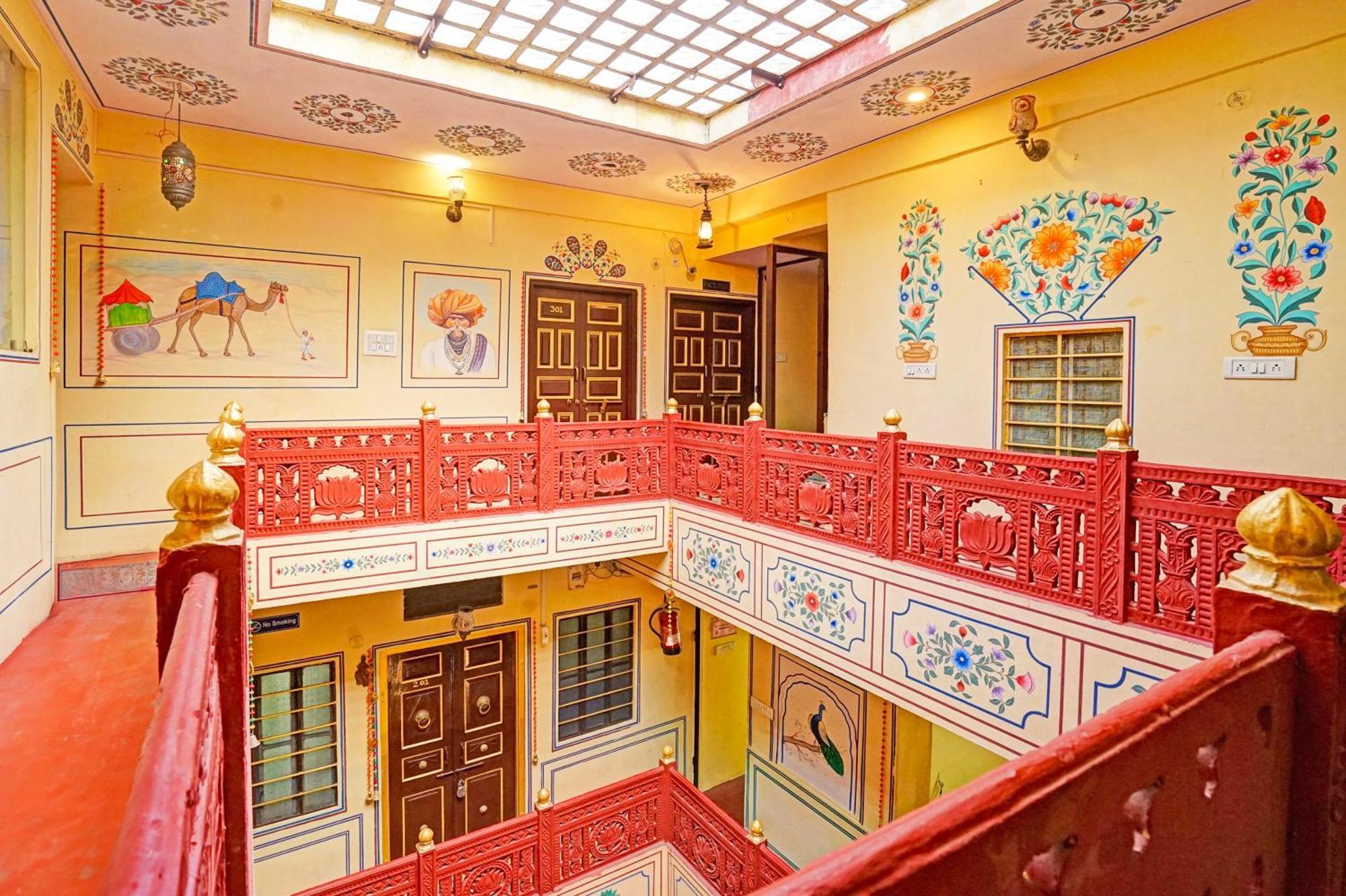 Готель Super Collection O Ramganj Near Hawa Mahal Джайпур Екстер'єр фото