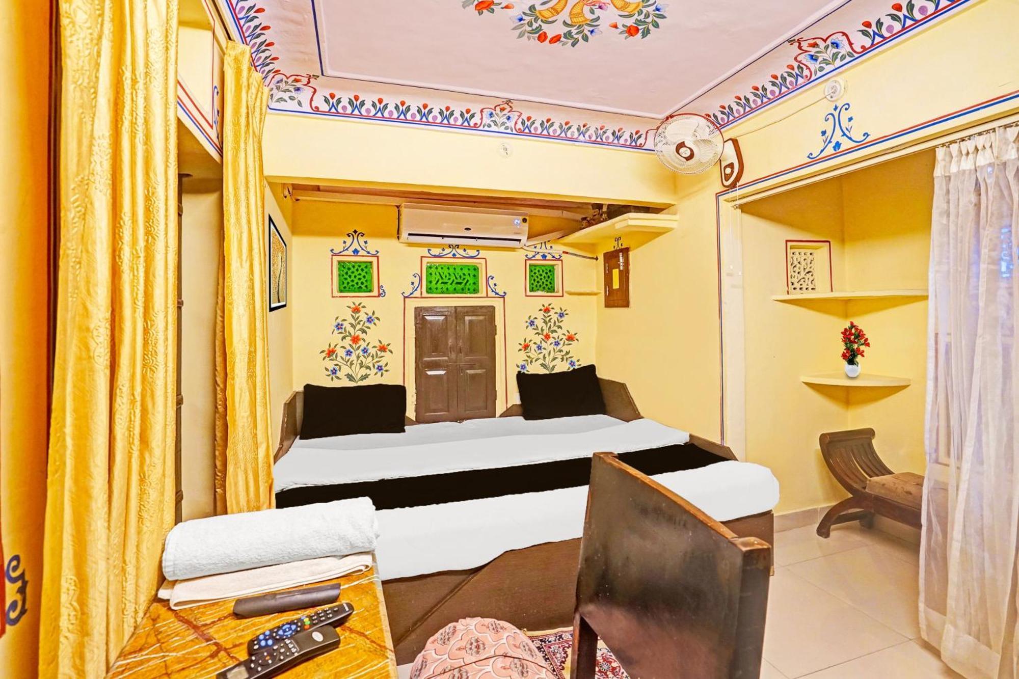 Готель Super Collection O Ramganj Near Hawa Mahal Джайпур Екстер'єр фото